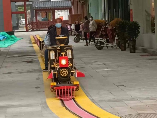 安徽省阜阳市临泉县翔海步行街