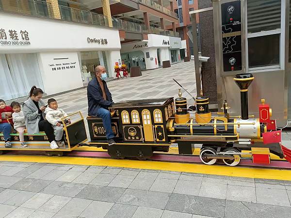 HYC-20座轨道观光火车（骑跨式）