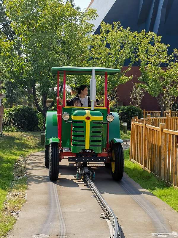 田园拖拉机