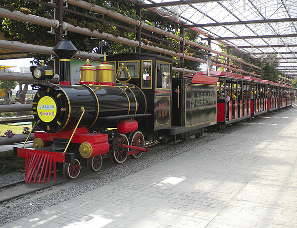 HYC-72座轨道观光火车