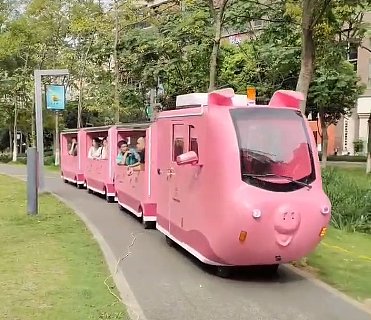小猪无轨观光火车